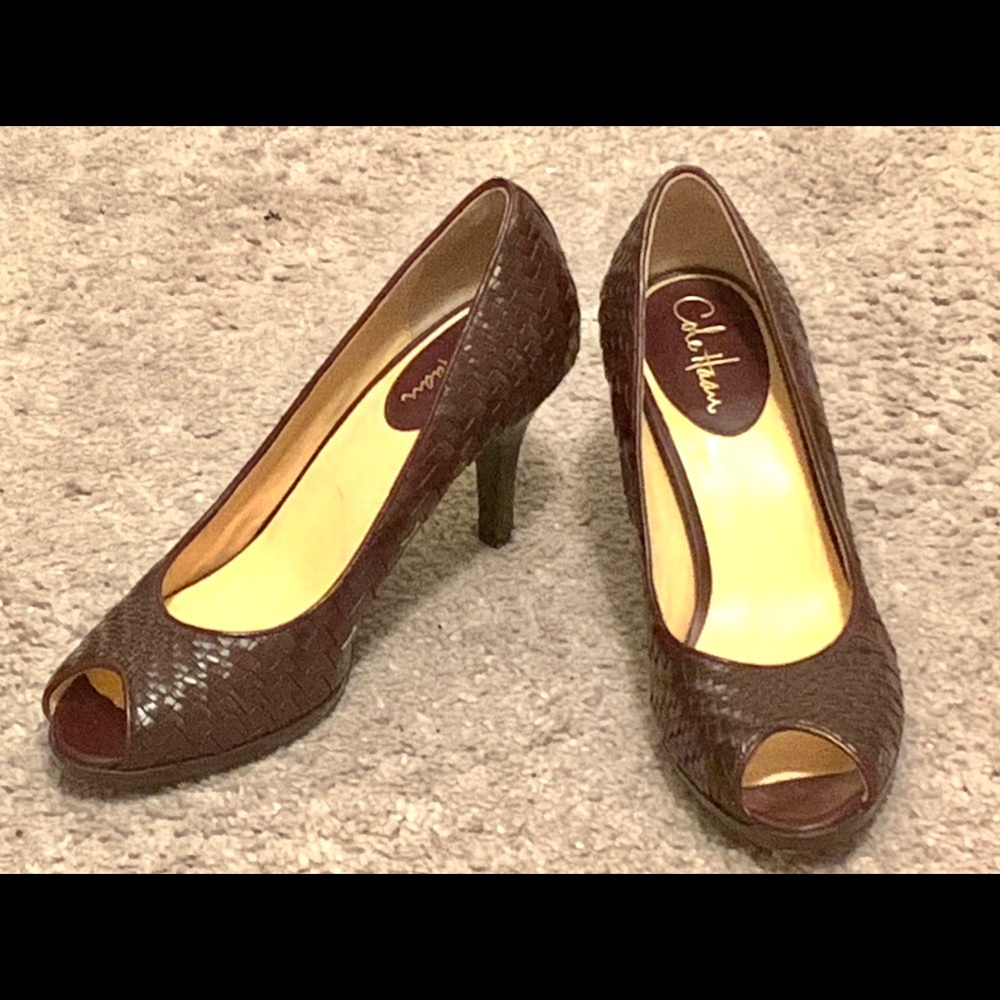Cole Haan basketweave peep toe heel